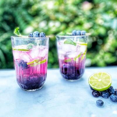 Blauwe bessen Mojito