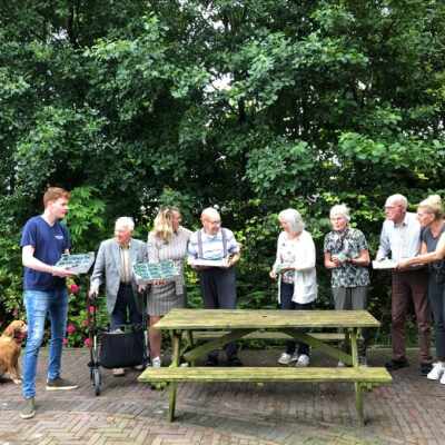 De Polderhoeve in Breezand ontvangt blauwe bessen!